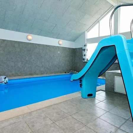Eskilstrup Sleeps 16 Pool Wifi Eskilstrup (Funen)