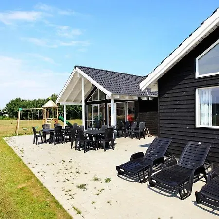 Eskilstrup Sleeps 16 Pool Wifi Feriehus *