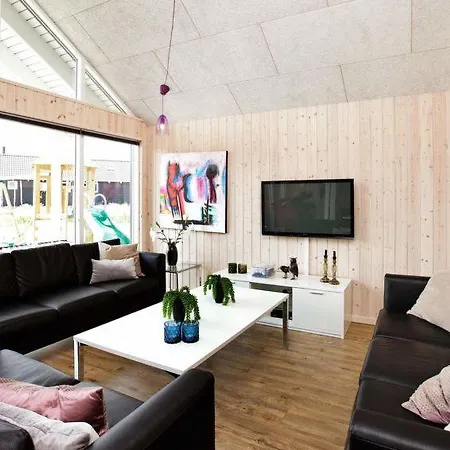 Eskilstrup Sleeps 16 Pool Wifi Eskilstrup (Funen)