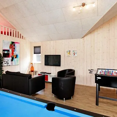 Feriehus Eskilstrup Sleeps 16 Pool Wifi Eskilstrup (Funen)